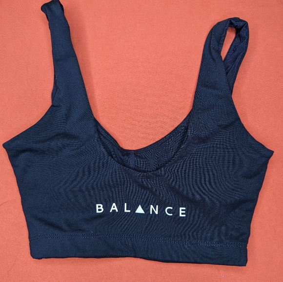 Balance Athletica Other - Balance Athletica Dire Wolf BraSize XS